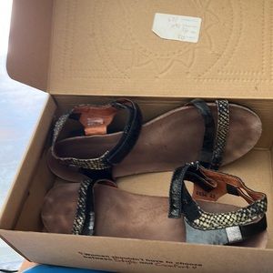 Taos Wedge sandle Size 41